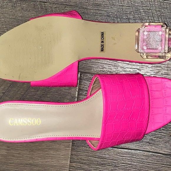 Shoes - Picture 4 of 4